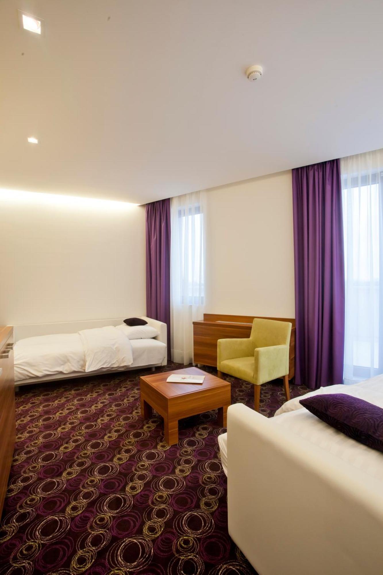Hotel Sport Ivanić-Grad Esterno foto